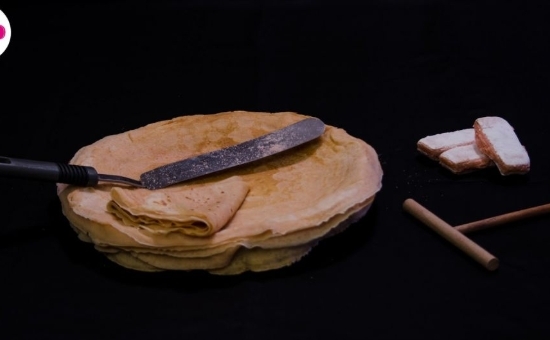 Crêpes à la poudre de Biscuits Roses