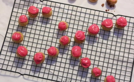 Choux vanille craquelin Biscuits Roses