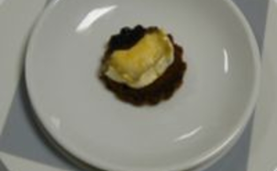 Canapés de pains d'épices au chèvre et au miel