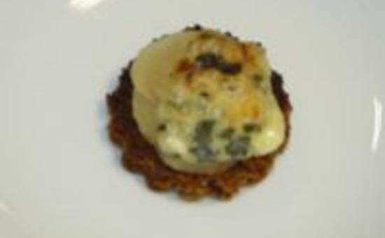 Canapés de pains d'épices aux poires et à la Fourme d'Ambert
