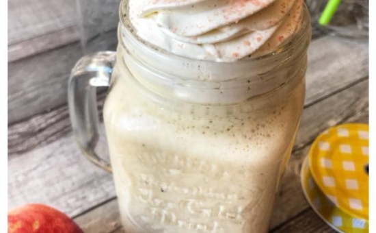 Milkshake à la pêche et Biscuits Roses de Reims