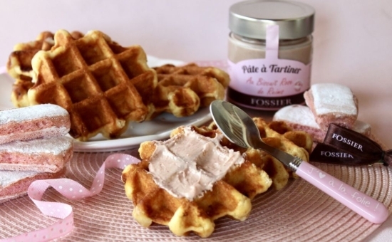 Gaufres Liégeoises et pâte à tartiner au Biscuit Rose