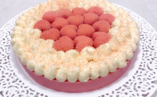 Tarte vanille / framboise au Biscuits Rose de Reims