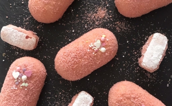 Entremets à la vanille Tonka et Biscuits Roses de Reims