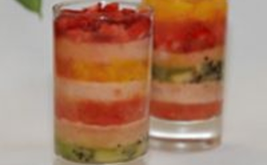 Verrine de fruits aux Biscuits Roses Fossier