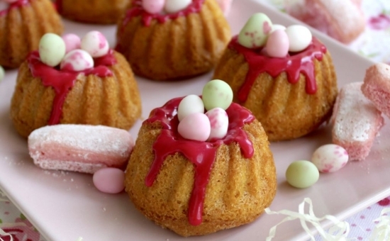 Petits nids de Pâques moelleux aux Biscuits Roses