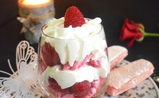 Comme une pavlova aux framboises