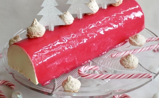 Bûche coco, framboise et Biscuit Rose