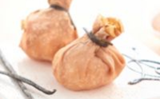 Aumonières aux Biscuits Roses Fossier garnies Poire Chocolat