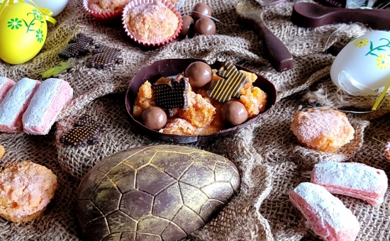 Moelleux au Biscuit Rose et sa coque en chocolat